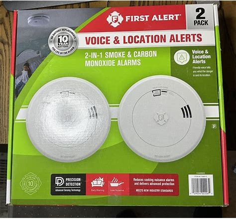 First Alert SMCO210V 2-in-1 Smoke & CO Alarm 2 Pack